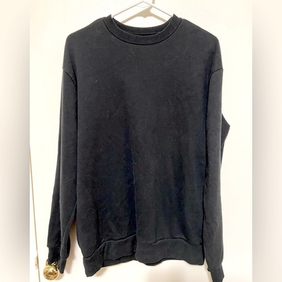 Simple Black Sweater - Picture 1 of 2